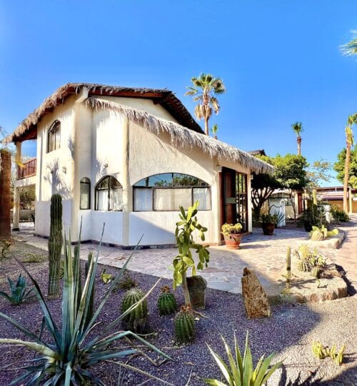 Move-In Ready Casa 7: Heart of Loreto Convenience