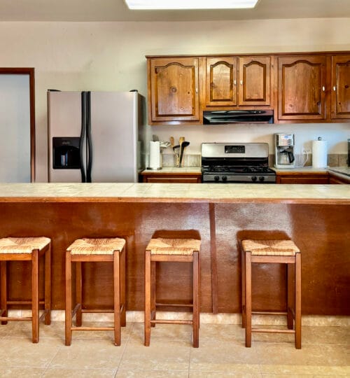 Beachside Casa: Steps to the Sand