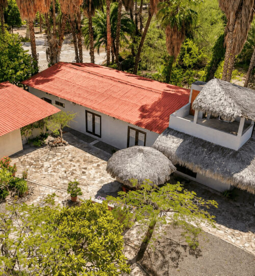 Casa Escondida: Private Garden Living Steps from the Sea of Cortez