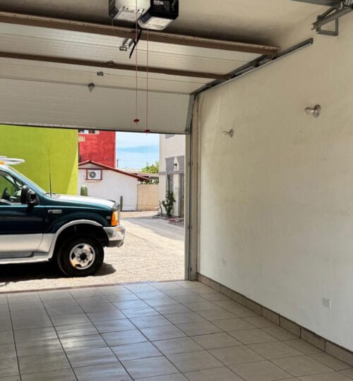 New Zaragoza Studio, One Block from the Beach