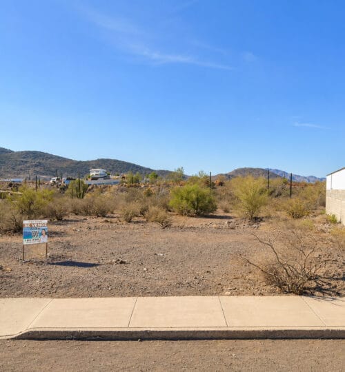 Fully Serviced Commercial Lot